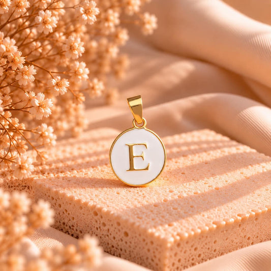 Pendentif Lettre E